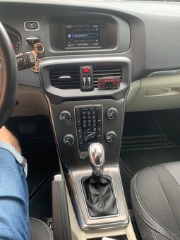 Volvo v40 D3 110kw - 11