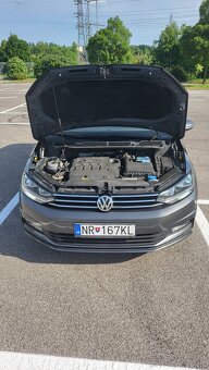 Volkswagen Touran 1.6 TDI SCR BMT 115k DSG - 11
