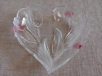 Staršia sklenená misa v tvare srdca 25x23x6 cm - 11