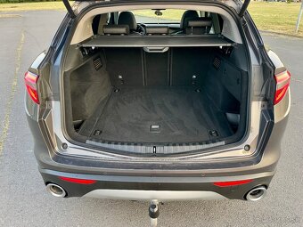 Alfa Romeo Stelvio 2.2 210k Super Q4 A/T - 11