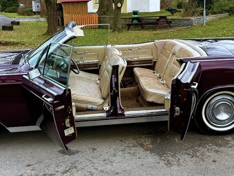 Lincoln Continental - 11