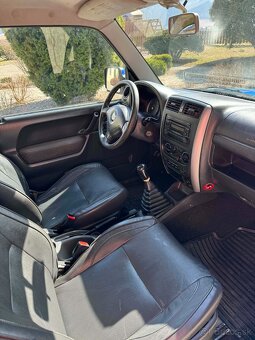 Suzuki Jimny 1,3 VVTi, 4x4, 16V RV 2007 - 11
