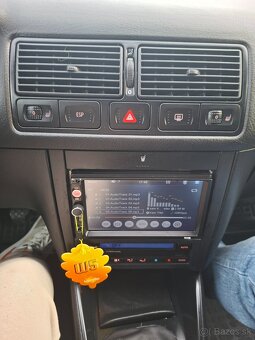 Volkswagen Golf 4 1.6 77kw benzín - 11