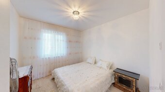 Zabývaná Novostavba svojim jedinečným štýlom je NA PREDAJ - 11