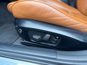 BMW Rad 3 Touring 335i  xDrive A/T - 11