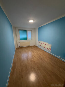 Prenájom 4-izbový byt v Handlovej - 11