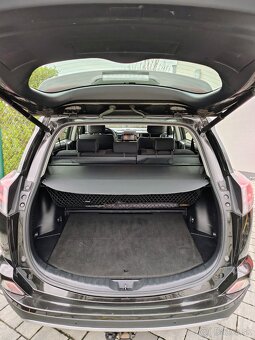 Predám Toyotu RAV4, hybrid - 11