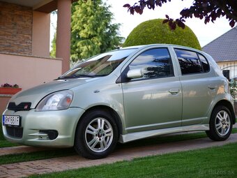Toyota Yaris 1.0 TS packet - 11