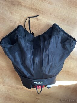 Brankárska výstroj - 11