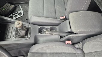 Volkswagen Golf V 1,4i 66kw - 11