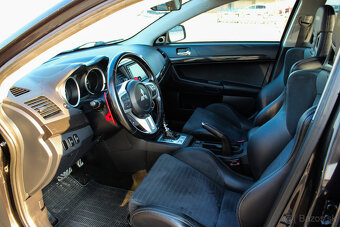 Mitsubishi Lancer EVO X 2.0 MIVEC Turbo 4WD TC-SST 4WD MR - 11