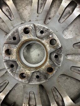 WSP Italy 18x8J ET20 5x120 pre BMW - 11