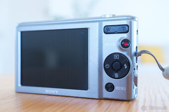 Sony Cyber-shot DSC-W810 šedý - 11