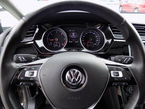 VW Touran 2.0 TDI Highline Panorama ACC ALS - 11