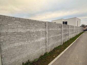AKCIA- Bezpórové vibroliate betónové oplotenie od výrobcu. - 11