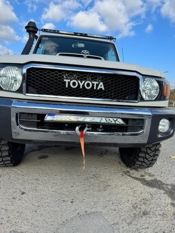 Toyota Land cruiser  HZJ 71 - 11
