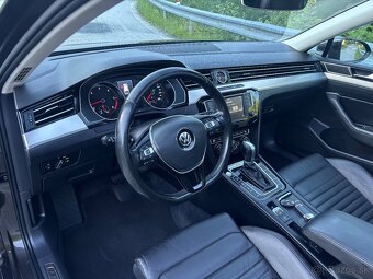 Volkswagen Passat B8 2.0tdi Rline 4motion Webasto ACC Pano - 11