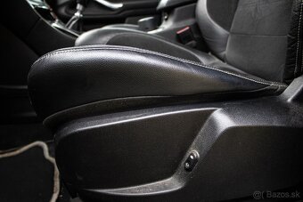 Galaxy 2.2 TDCi TitaniumS 147kW MT6 7miest Panoráma - 11
