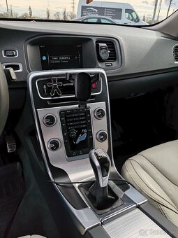 VOLVO V60 OCEAN RACE 2,0 133kW - 11