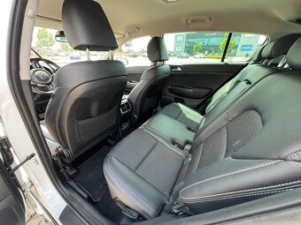 Kia SPORTAGE 2021 2.0 CRDI, 56 663 km, TOP STAV, v záruke - 11