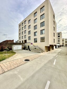 4 IZBOVÝ BYT 99 m2, LOGGIA, NOVOSTAVBA, CENTRUM, PREŠOV - 11