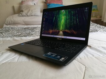 Asus X553. 4-Jadro. 2 x disk/SSD 128 + 500 GB. Nová 8 GB RAM - 11