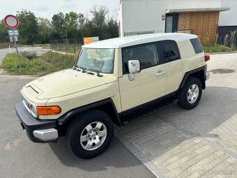 Toyota FJ Cruiser bez koroze, skvělý originální stav - 11