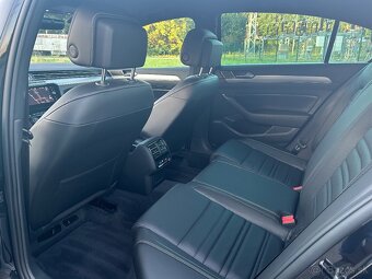 Volkswagen Passat 1.5TSI R-line - 11