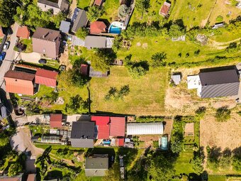Exkluzívny pozemok – Stará Dúbrava | Slnečný, tichá ulica - 11