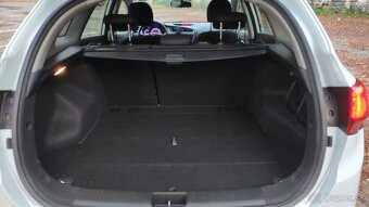 KIA CEED SW 1.6 GDI GOLD A/T (2017) – Po masívnom servise - 11