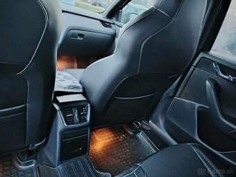 ŠKODA OCTAVIA VRS HATCHBACK  R.v. 2015 - 11