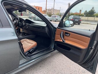 Predám BMW e91 318d LCI - 11