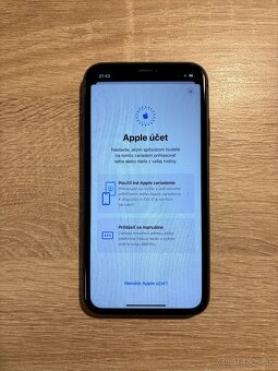 iPhone 11 - 128 GB, čierna farba - 11