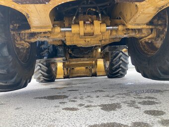 CAT 444 Traktorbáger / Rýpadlo 2021 - 11