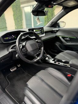 Peugeot 2008 GT - 11