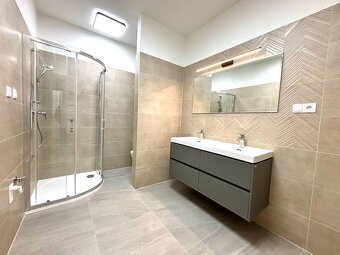 Na predaj 3 izb. byt, 86 m², Trenčín, ul. Zlatovská - 11