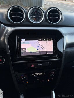Suzuki Vitara 1.6 DDIS 88kw Navi,CarPlay,Alcantara,LED - 11