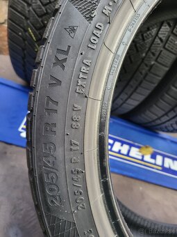 205/45 R17 Continental zimne pneumatiky - 11