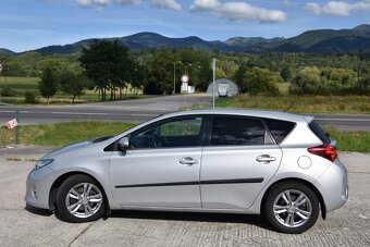 Toyota Auris 2.0 l D-4D DPF Active - 11