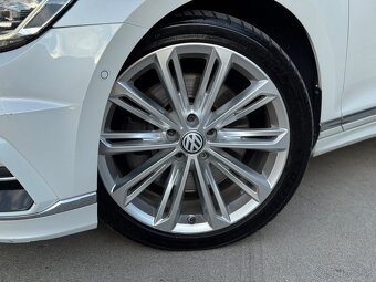Volkswagen Passat Variant 2.0 BiTDI 240kBMT R-Line Highline - 11