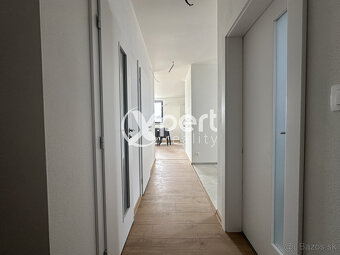 Moderný dvojdom v atraktívnej lokalite-novostavba - 11