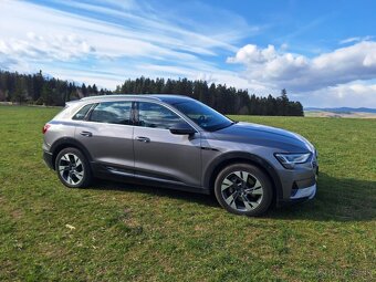 Audi e-tron 55 quattro - 11