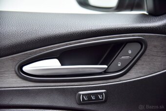 Stelvio 2.0 Turbo Veloce Q4 A/T, Xenon, ACC, Keyless - 11