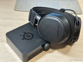 SteelSeries Arctis Pro Wireless - 11