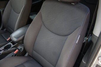 Hyundai Elantra 1.6i /aj na splátky/ - 11