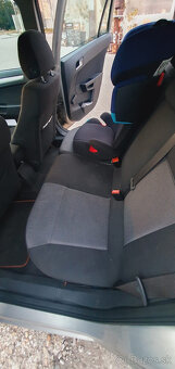 Opel Astra Caravan 1.9 CDTI 88KW 10/2010 - 11