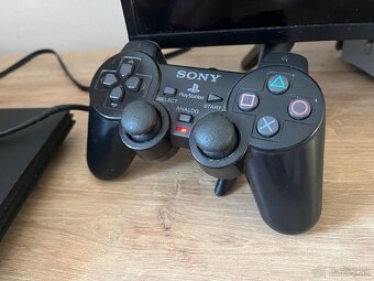 Playstation 2 s ovládačom +hra - 11