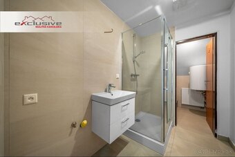 VÝROBNO – SKLADOVACÍ AREÁL, 2452 M2 POZEMOK, UL.VRANOVSKÁ -  - 11