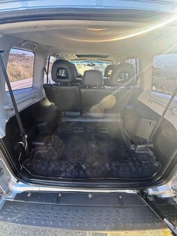 Mitsubishi Pajero 3.2 - 11