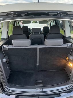 Volkswagen Touran 1,4TSI, 7Miestne. - 11